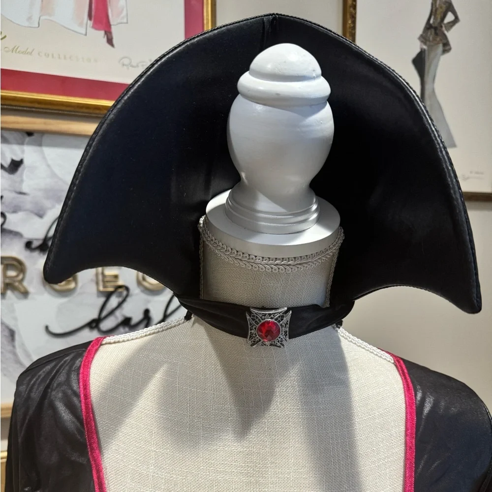 BLOOD SUCKER Vampire 2 Piece Costume